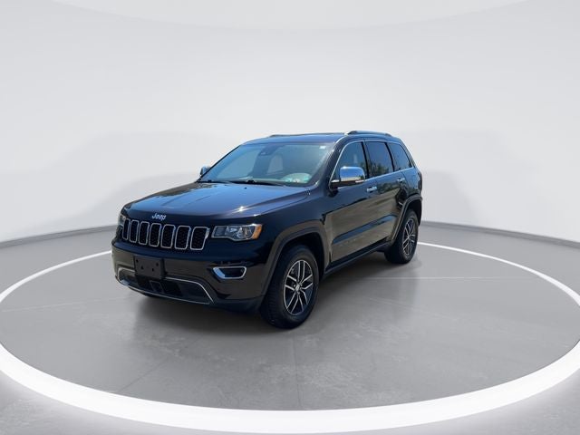 2018 Jeep Grand Cherokee — side profile view