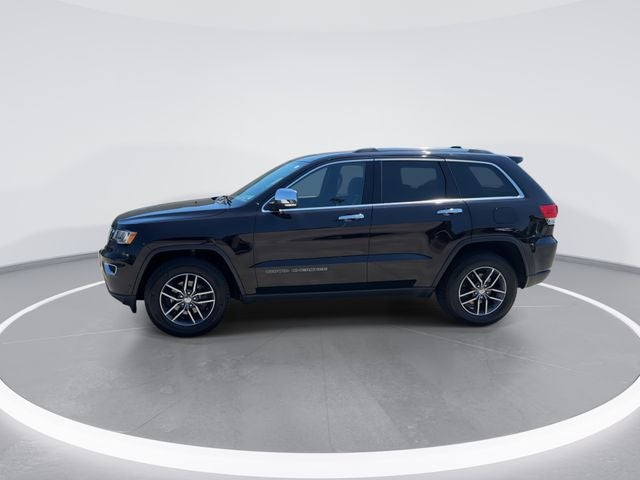 2018 Jeep Grand Cherokee — rear three-quarter view