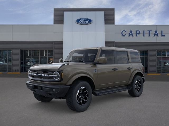 2026 Ford Bronco Outer Banks in Gray — front three-quarter view