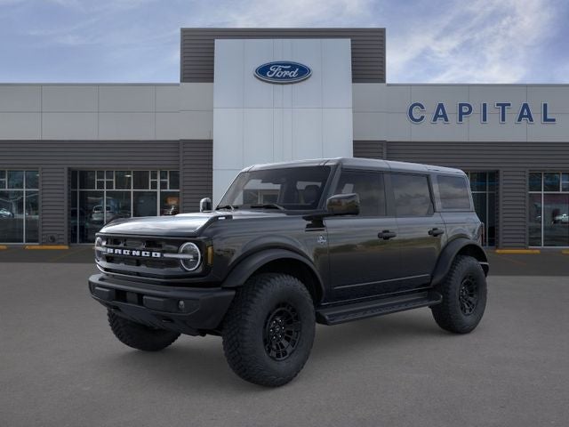2026 Ford Bronco Outer Banks in Shadow Black — front three-quarter view