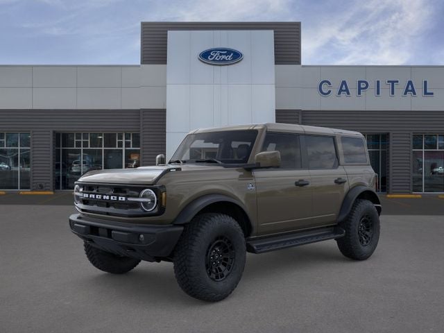 2026 Ford Bronco Outer Banks in Gray — front three-quarter view