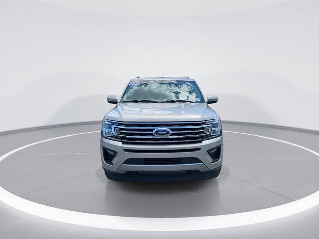 2018 Ford Expedition Max XLT in White Gold Metallic — front three-quarter view