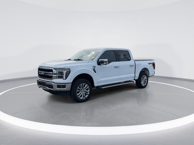2025 Ford F-150 Lariat in Oxford White — front three-quarter view