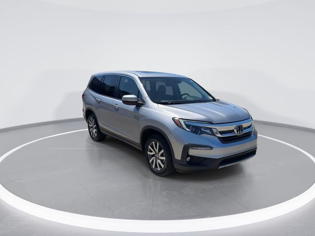2021 Honda Pilot EX-L in Silver — front three-quarter view