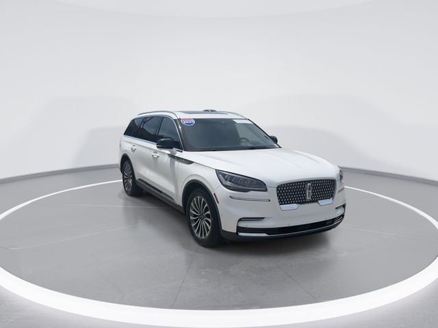 2023 Lincoln Aviator Reserve in White Metallic — front three-quarter view
